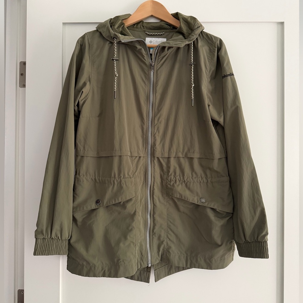 Columbia Olive Green Women's Jacket ☔️